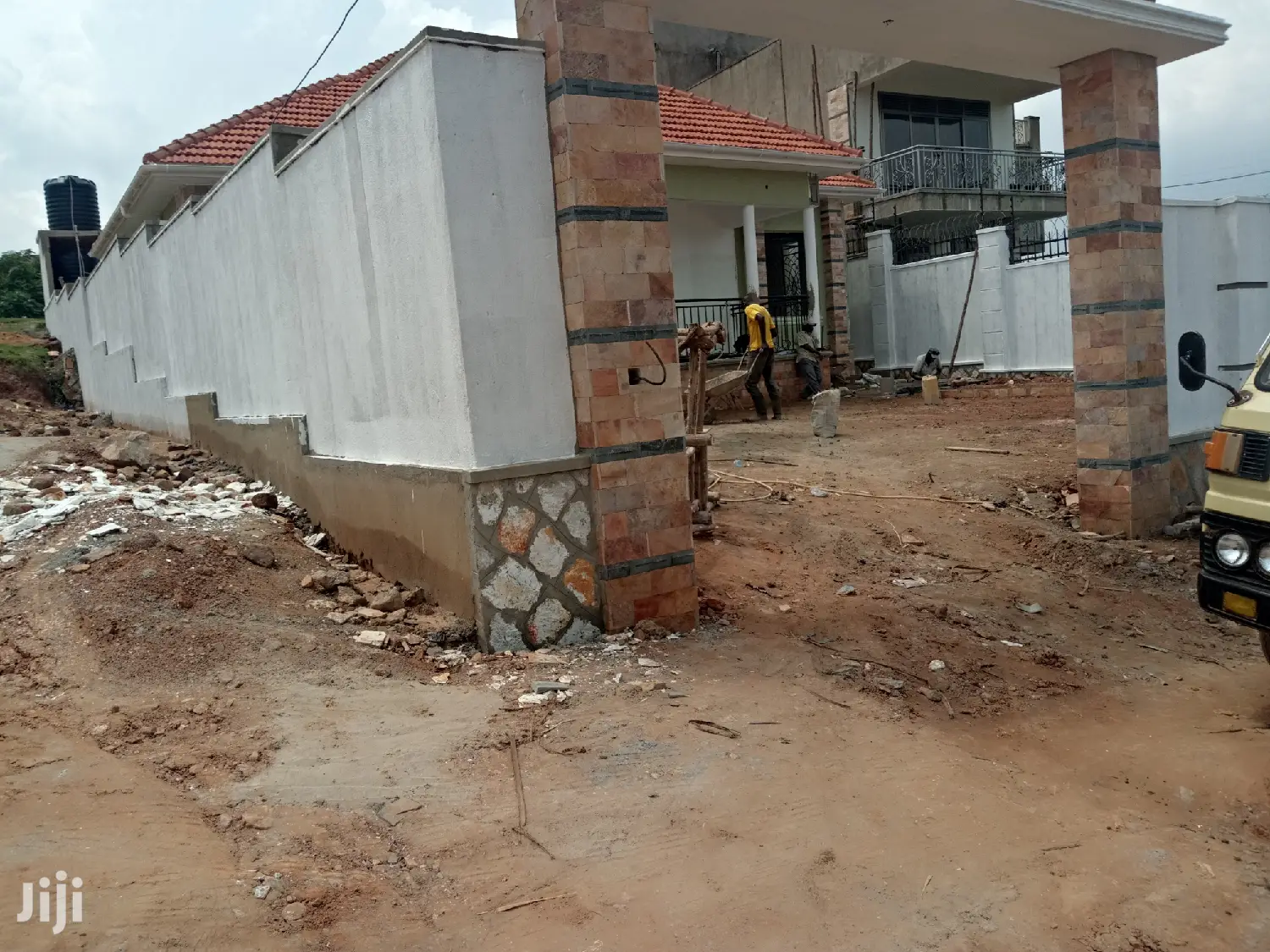 Four Bedrooms Mansion In Kira For Sell in Kampala