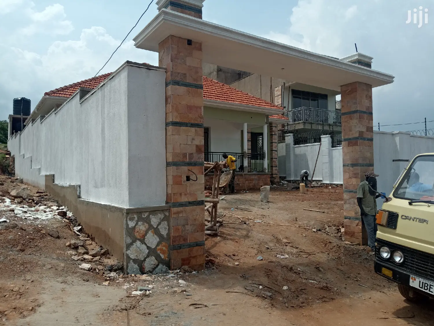 Four Bedrooms Mansion In Kira For Sell in Kampala