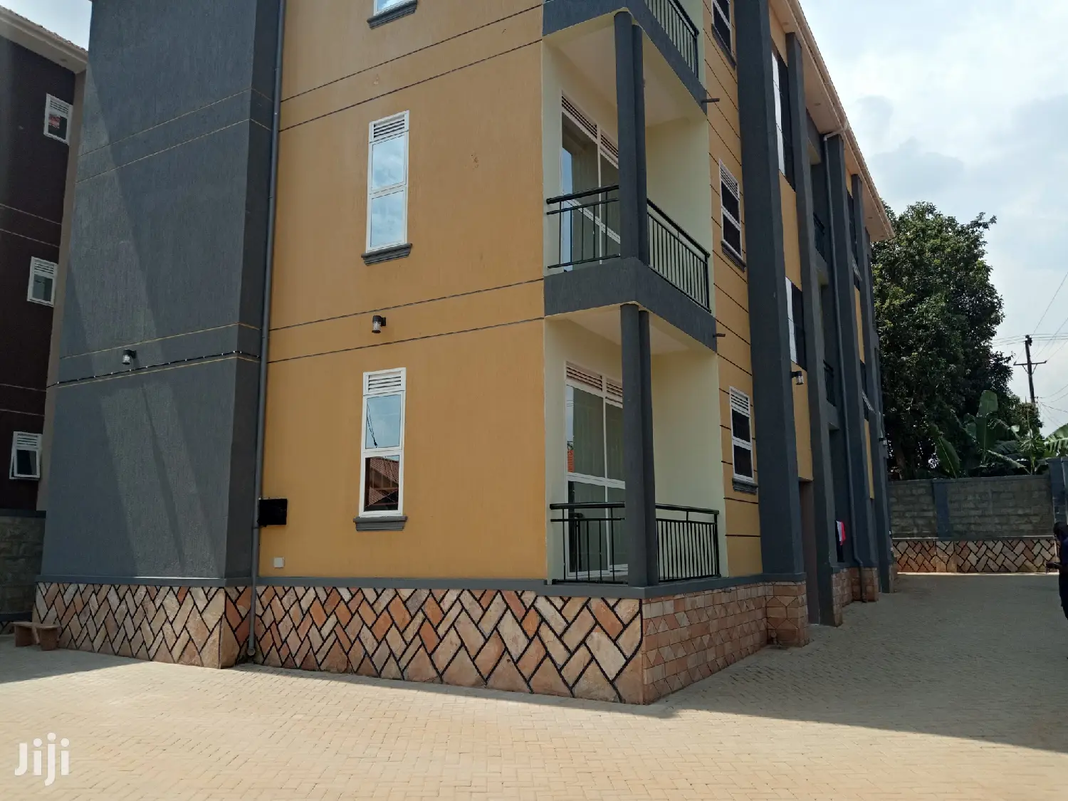 Najjera Superb Living Apartments on Forced Sale in Kampala