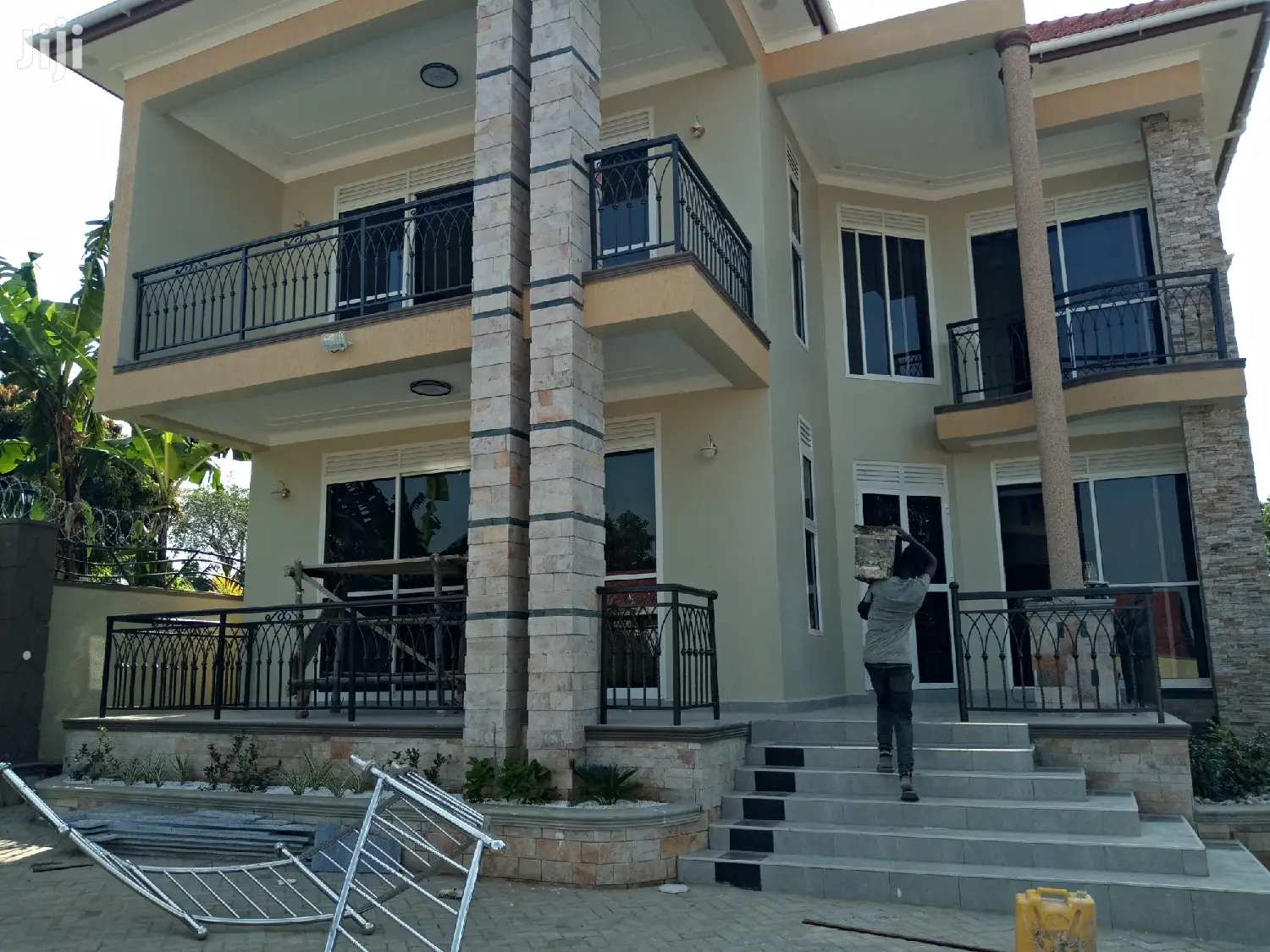 Munyonyo's Palace Lake Viewing Home on Sell in Kampala