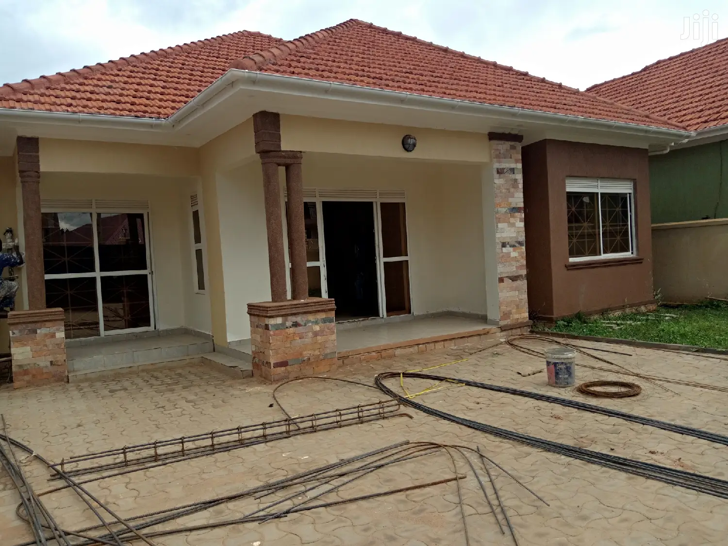 Kira New Crib by the Tarmack on Faster Sell in Kampala