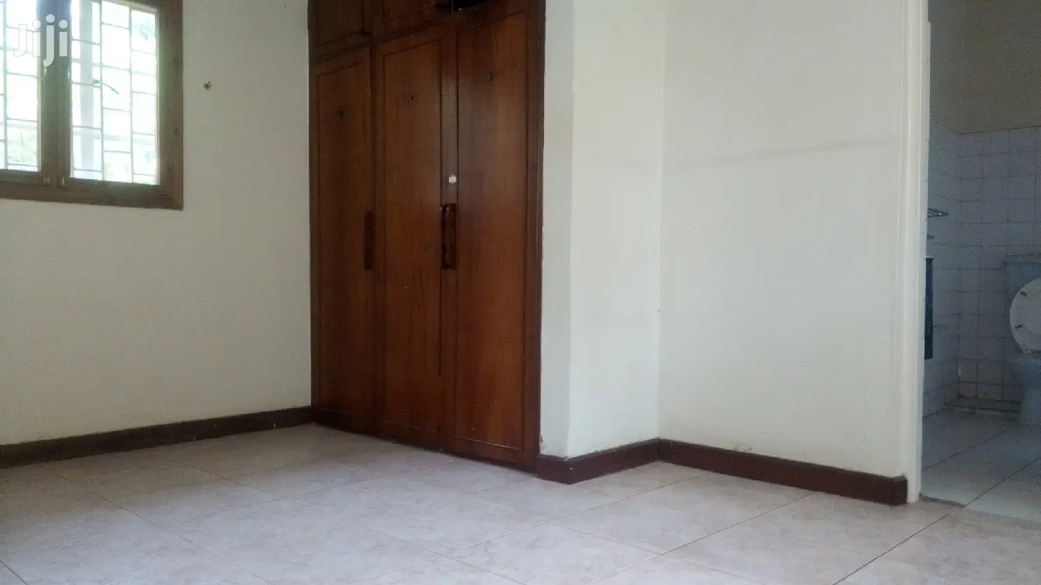 Spacious Flat in Kampala