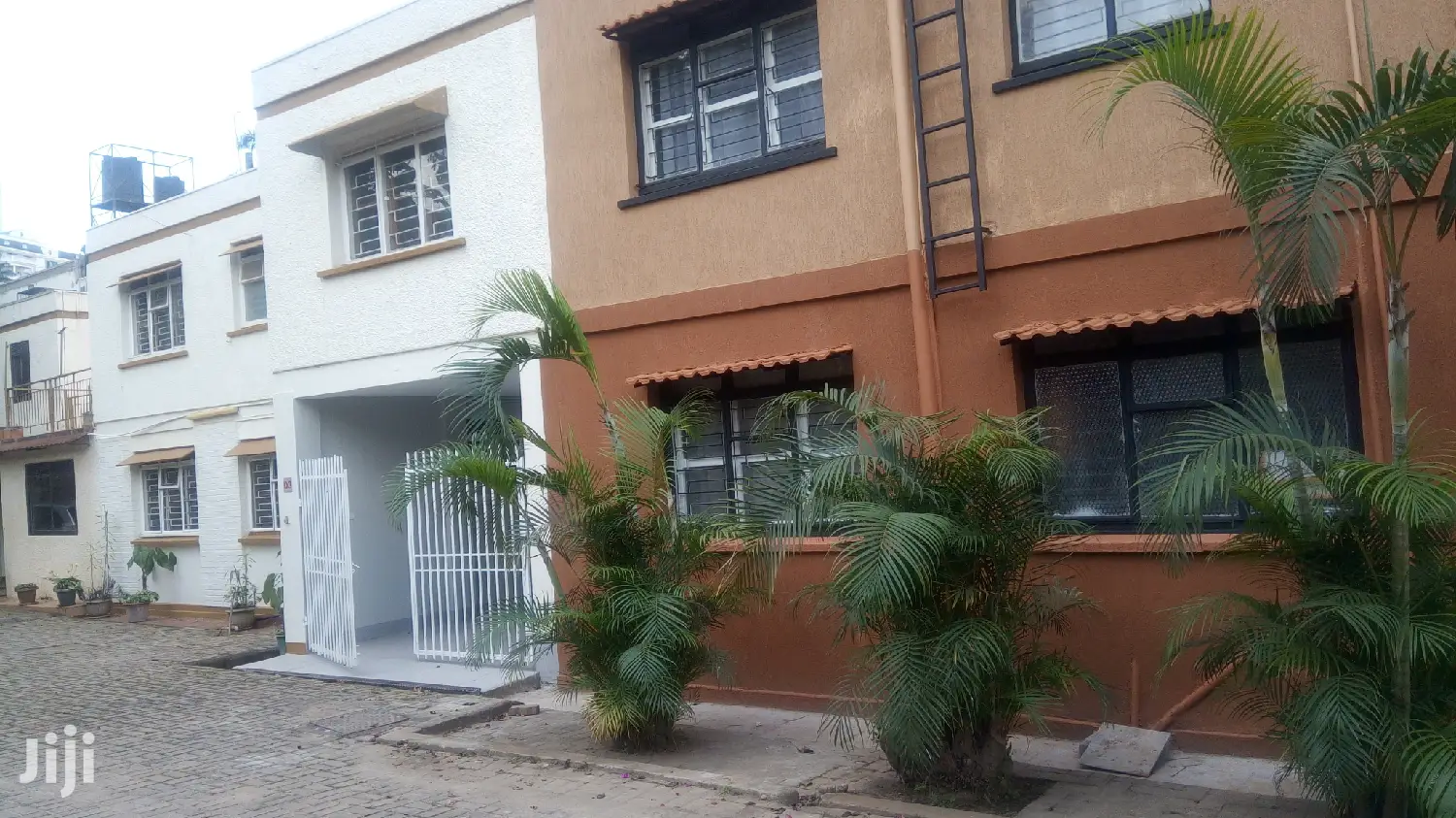 4bdrm Duplex in Kololo Property, Kampala for Sale in Kampala