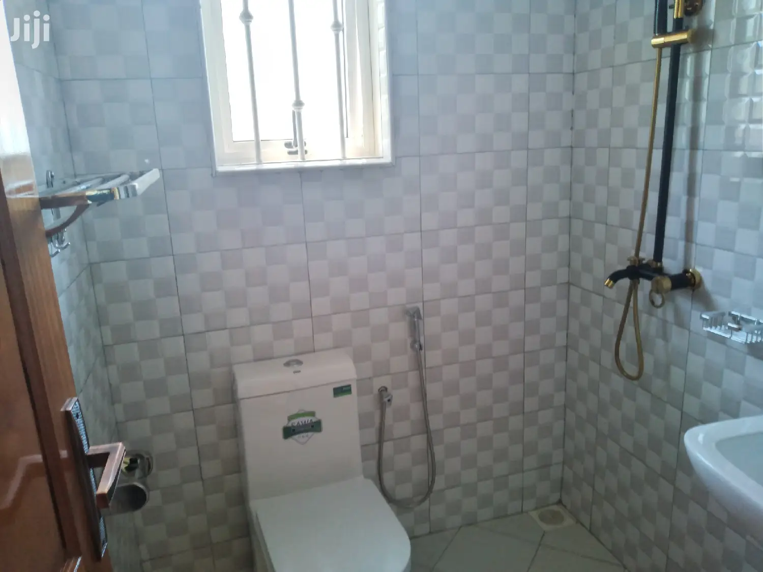 Very Beautiful Brandnew Classic Double Stroy Home Onsale in Kampala