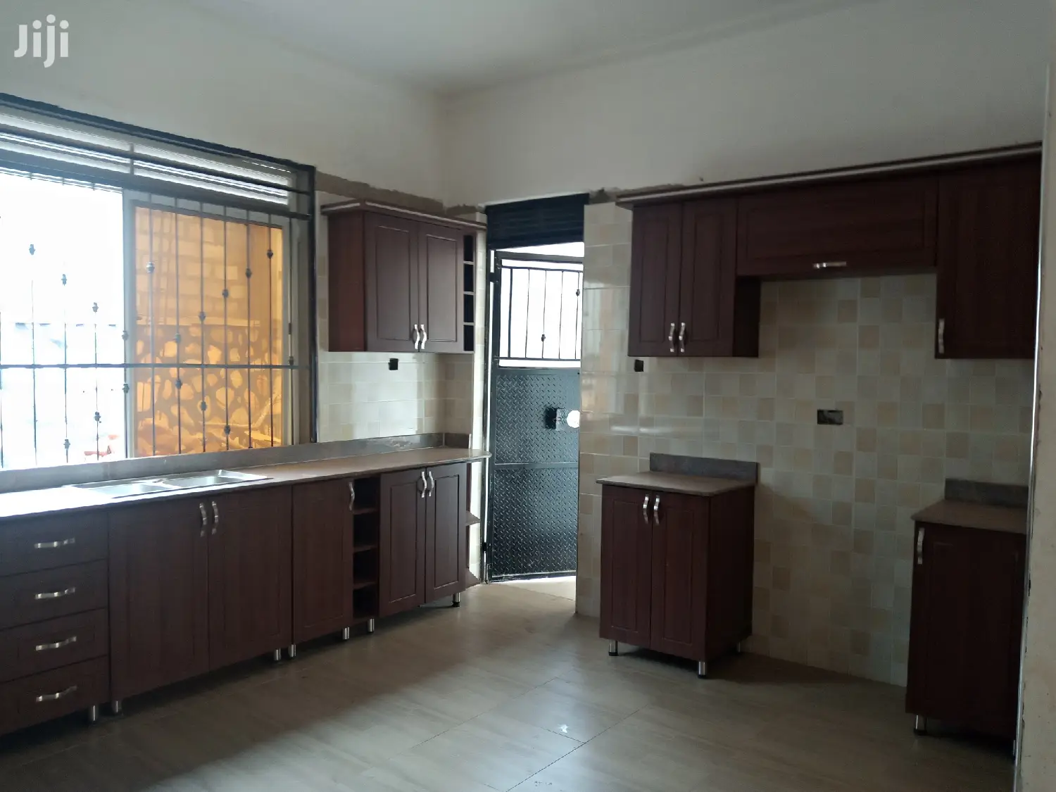 Classy Bungaloo in Kira for Sell in Kampala