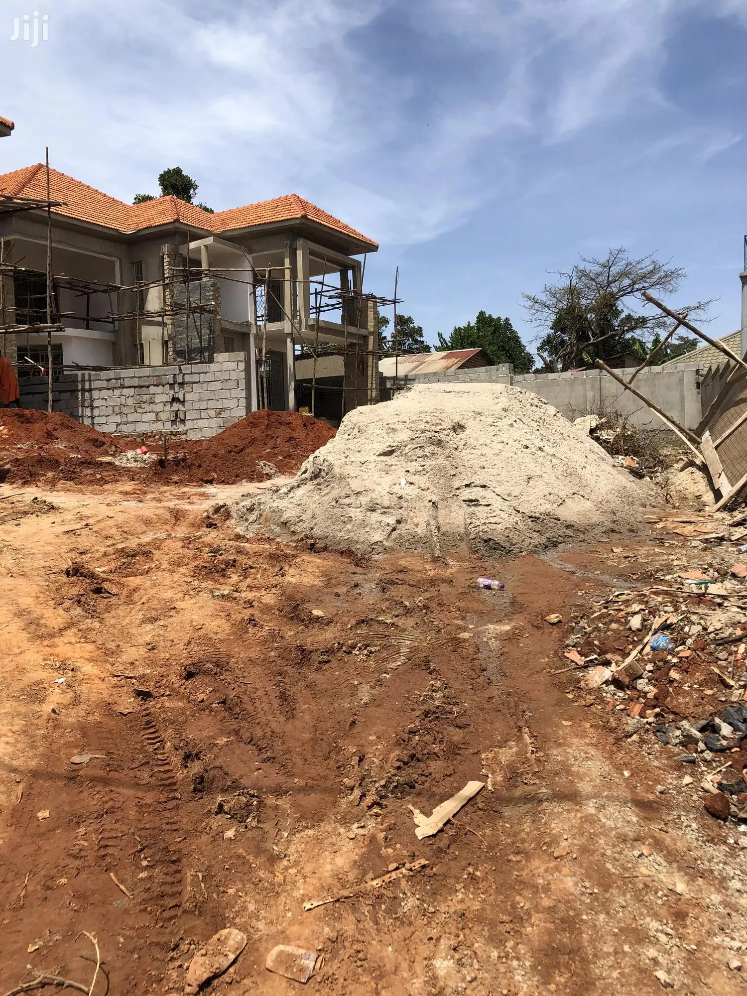 Mansion in Kiwatule Almost Complete on Sell in Kampala