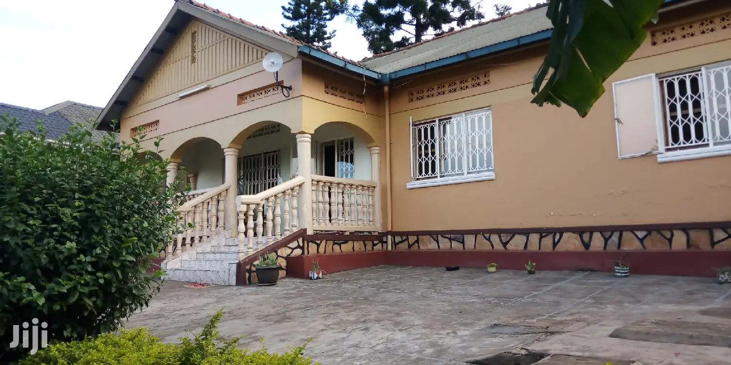 4 Bedroom House For Rent In Kamwokya in Kampala