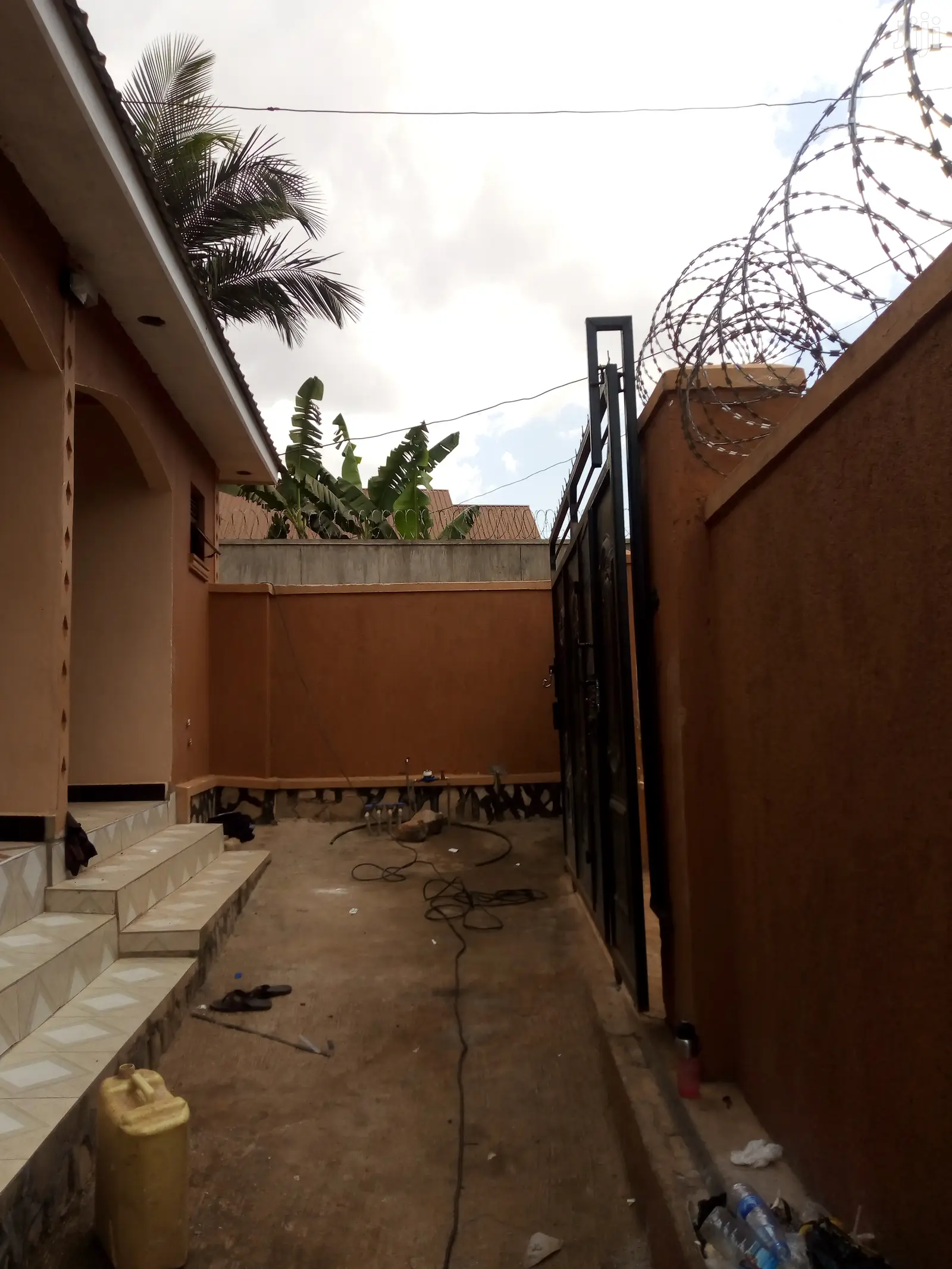 Furnished 1bdrm Bungalow in Real Estate, Central Division for Rent in Central Division