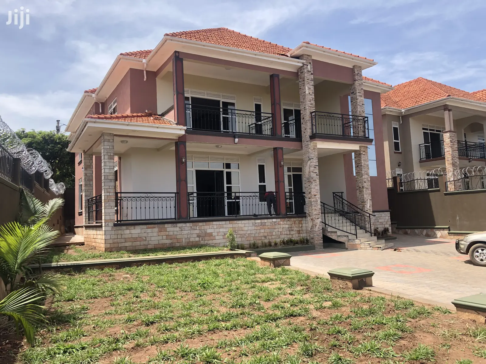 Kisaasi Neatly Finished Palace on Sale in Kampala