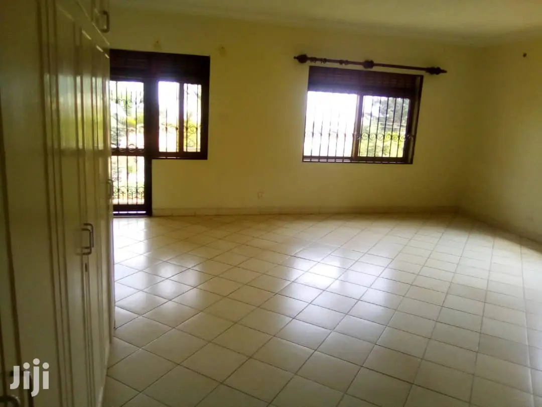 4 Bedroom Bungalow In Rubaga For Sale in Kampala