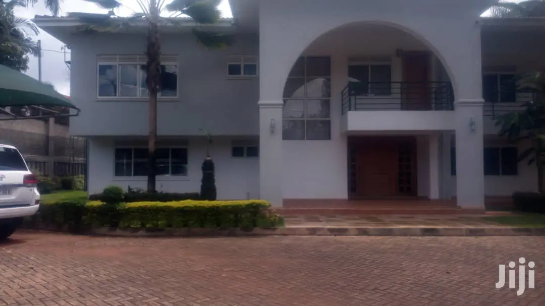 4 Bedroom Magnificent House In Kololo For Rent in Kampala