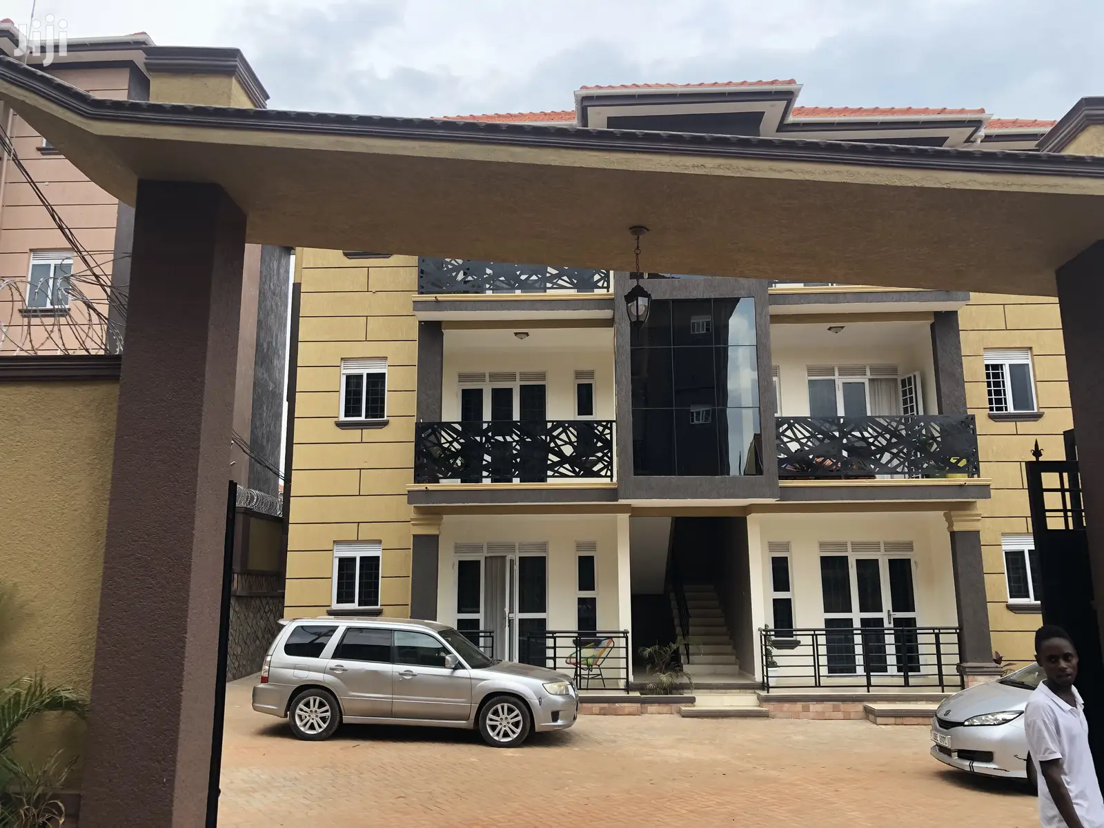 Five Star Apartments in Kisaasi on Sell in Kampala