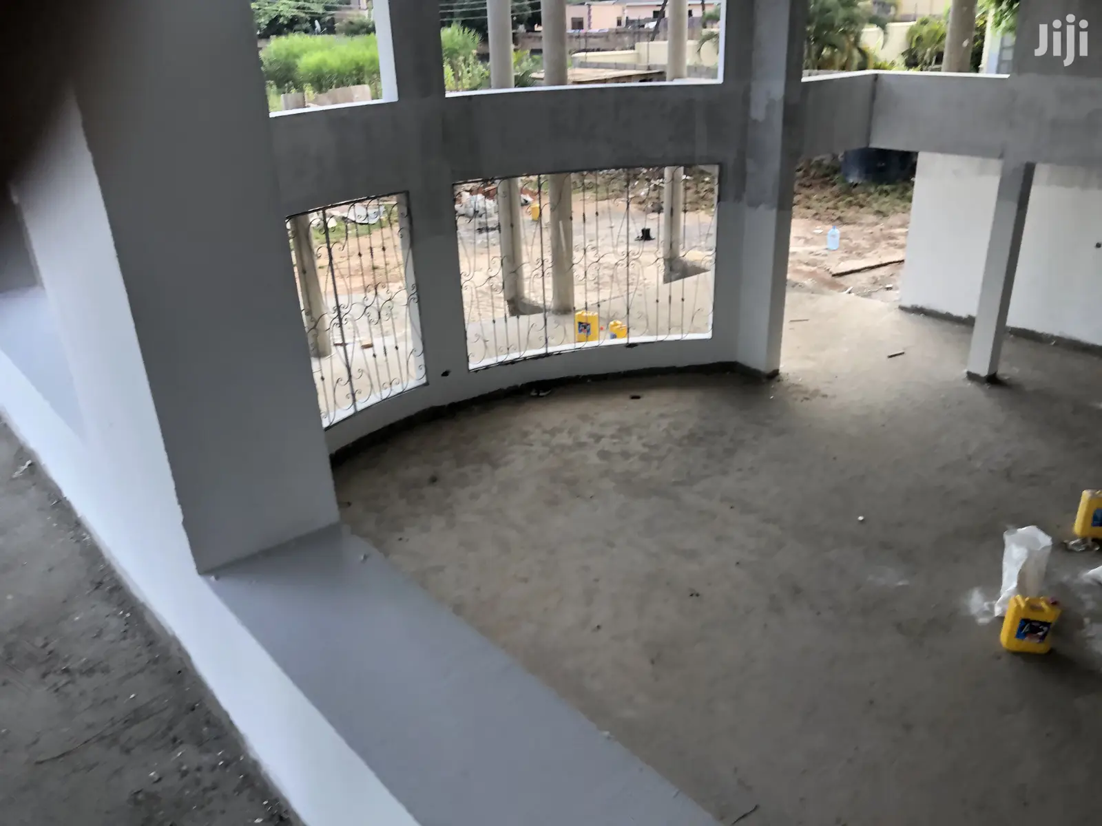 Munyonyo Five Star Mansion Almost Complete for Sell in Kampala