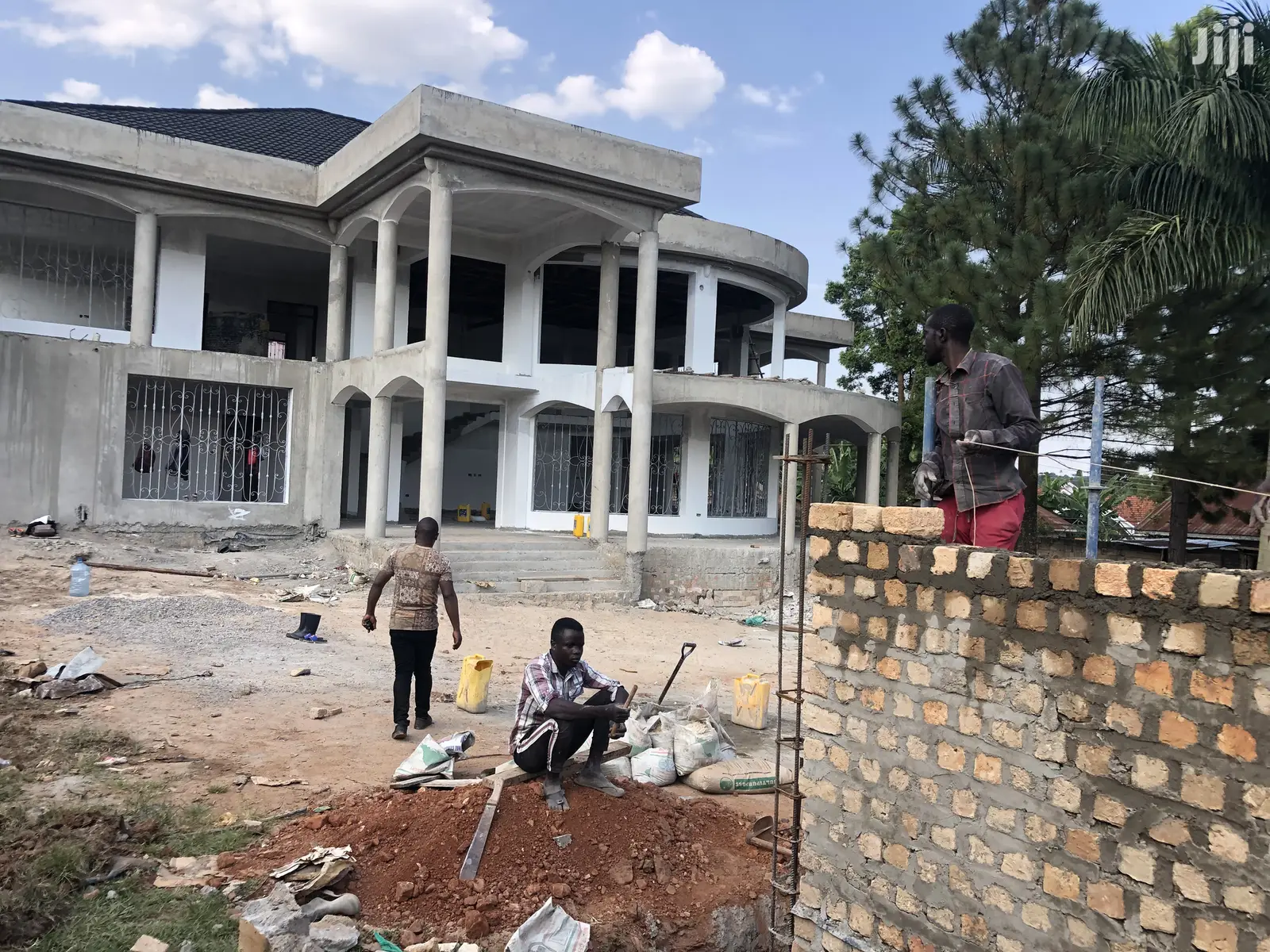 Munyonyo Five Star Mansion Almost Complete for Sell in Kampala