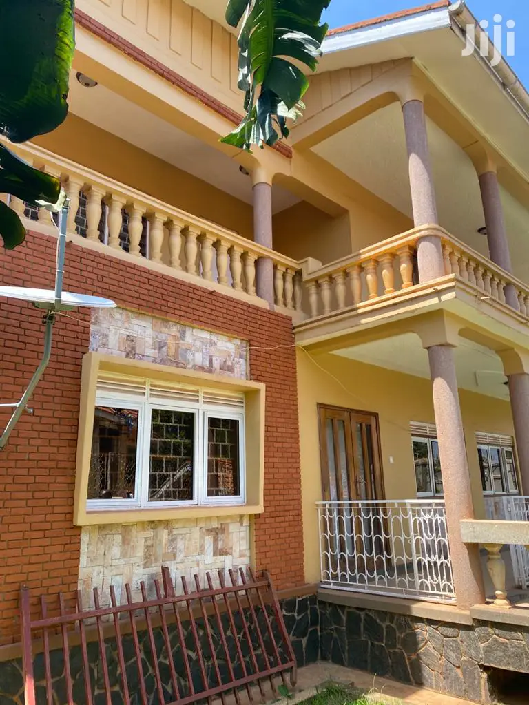 Classic House In Makindye Kizungu For Sale in Kampala