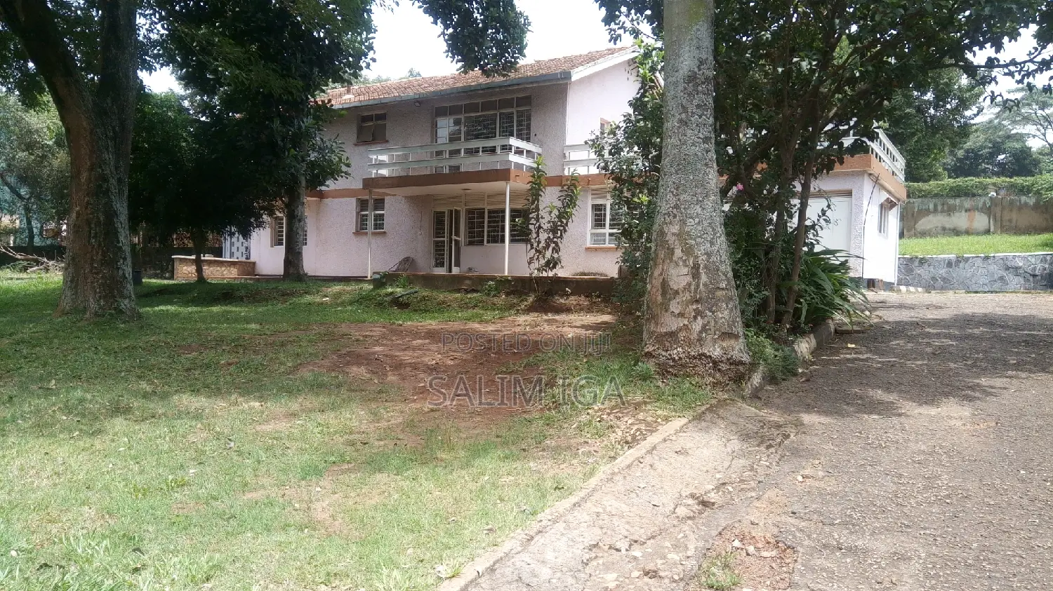 Colonial Mansion For Rent in Kampala