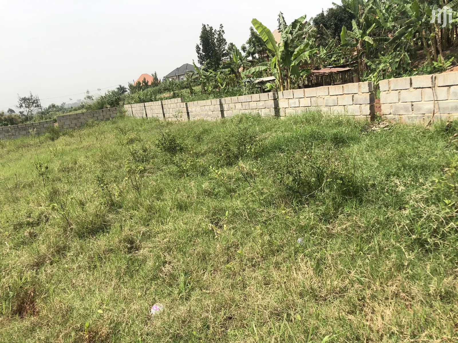 Kira Kimwani 25 Decimals Near Tarmack , Quick Sale in Kampala