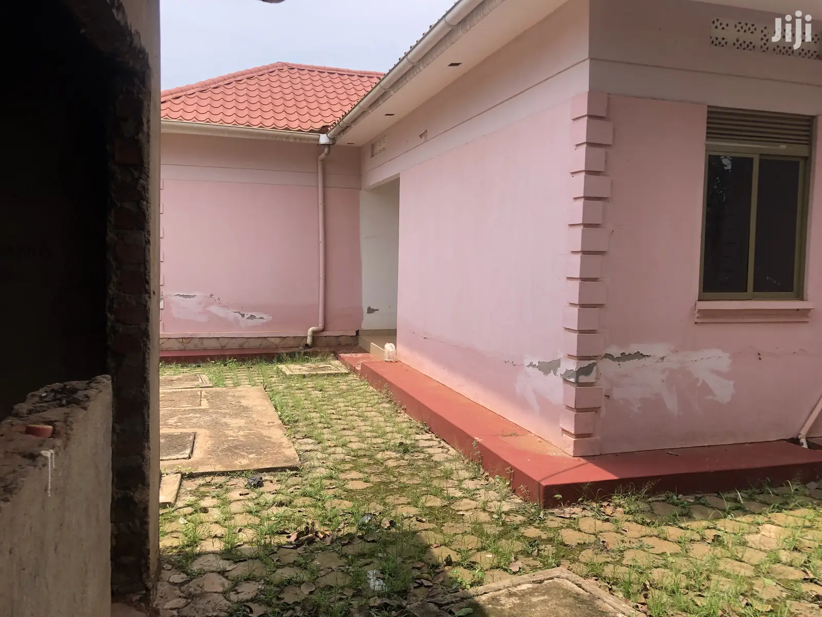 Hot Deal 4 Bedroom Bungalow In Kira For Sale in Kampala
