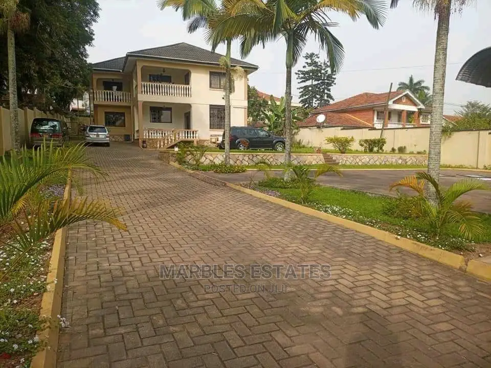 Nice House for Sale in Bugolobi in Kampala