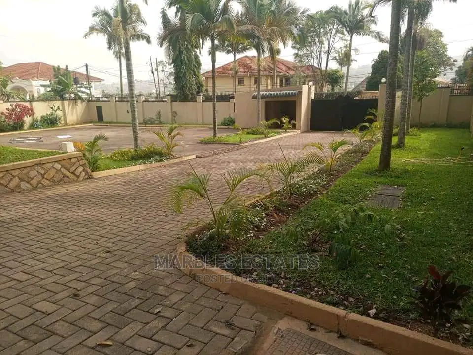 Nice House for Sale in Bugolobi in Kampala