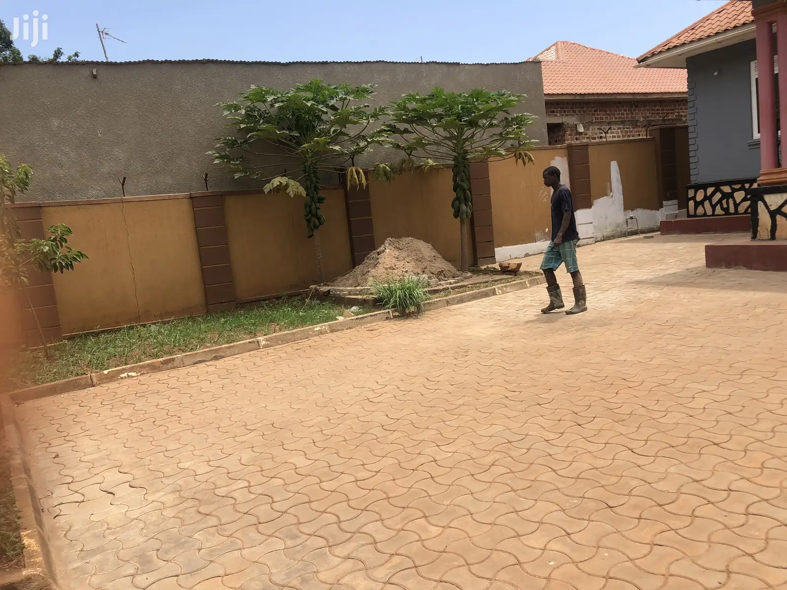 Najjera Four Bedrooms Contemporary Bungalow on Sale in Kampala