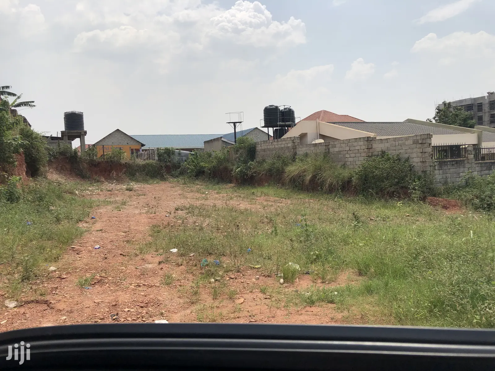 Kira Kimwani 25 Decimals by the Tarmack on Sell in Kampala