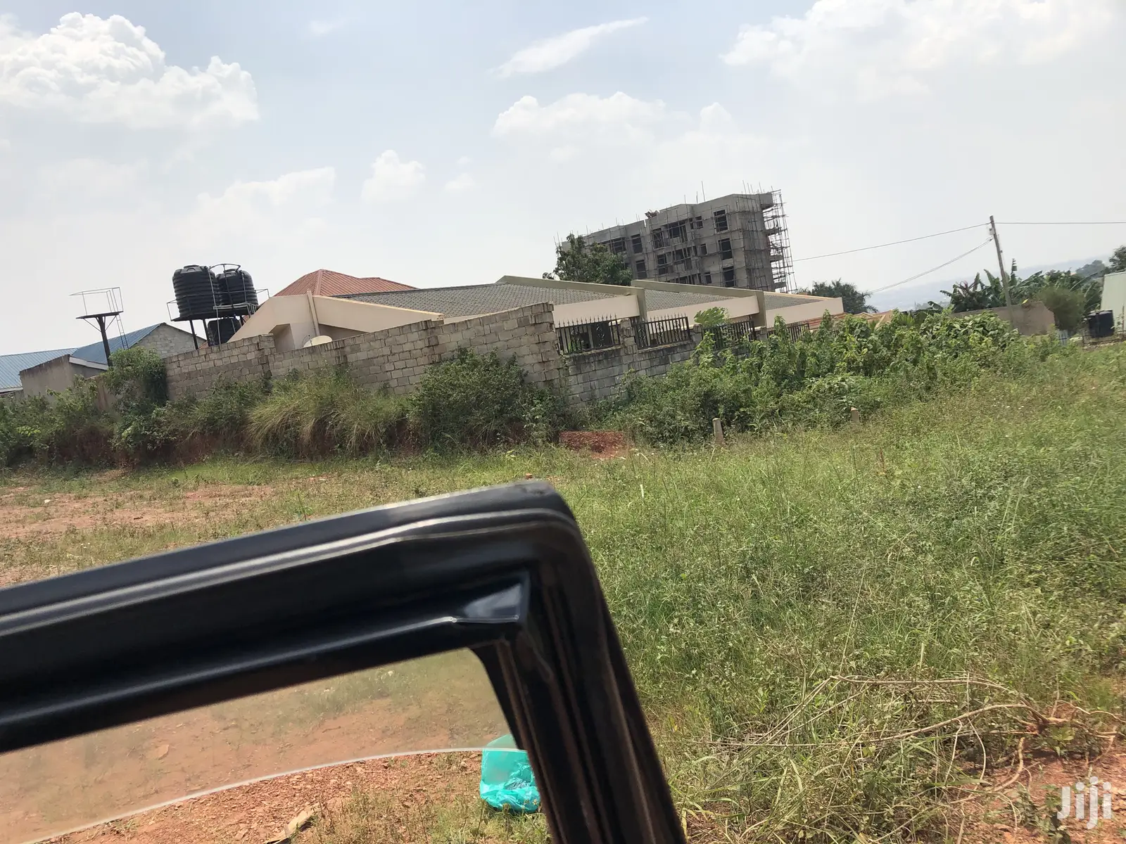 Kira Kimwani 25 Decimals by the Tarmack on Sell in Kampala