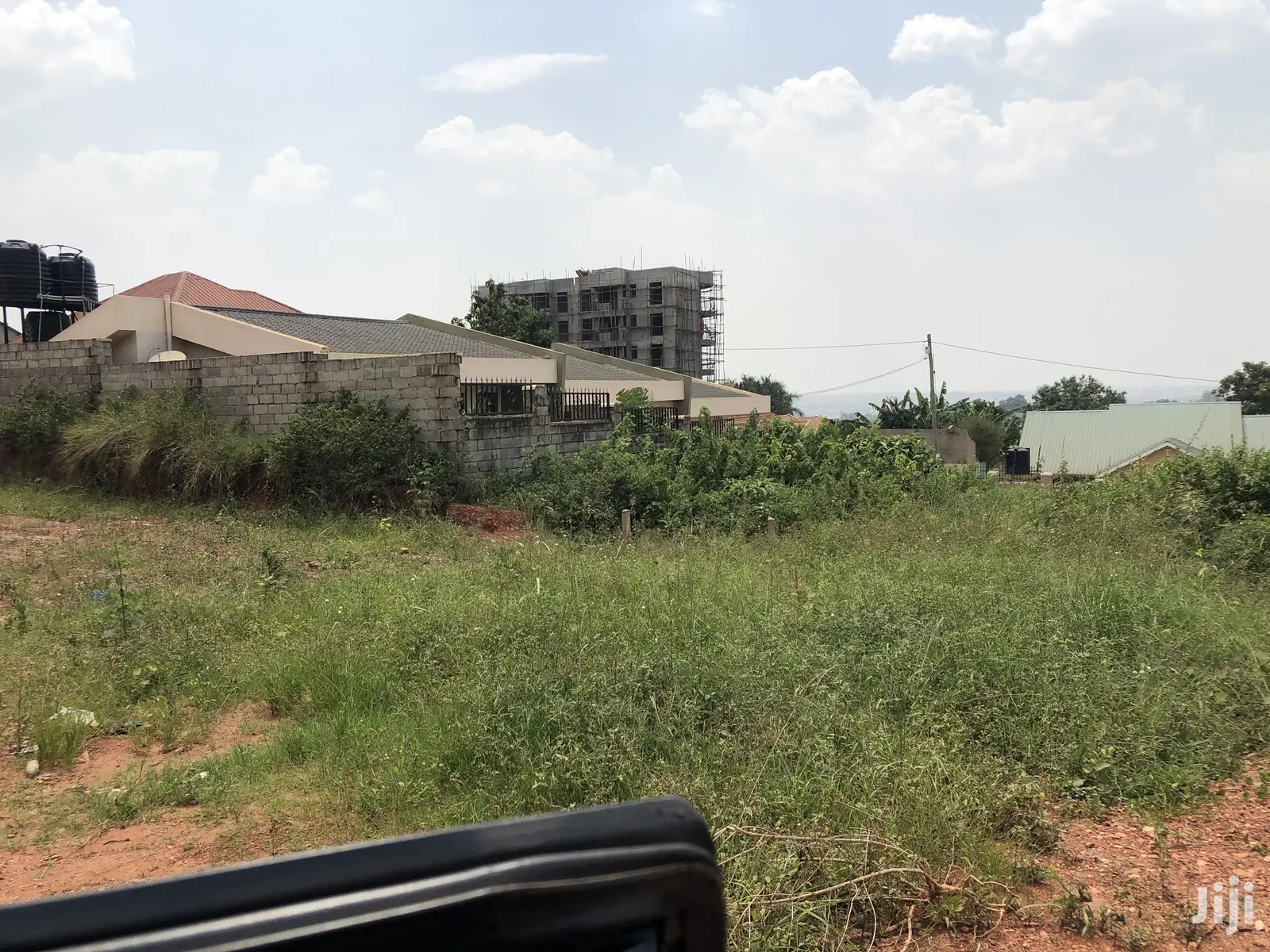 Kira Kimwani 25 Decimals by the Tarmack on Sell in Kampala