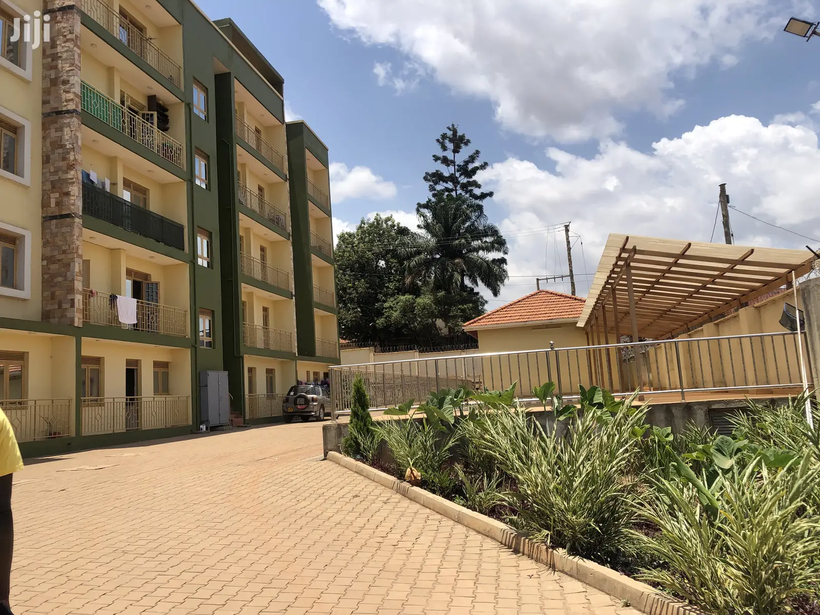 Bukoto Condos at Good Price With Swimming Pool on Sale in Kampala