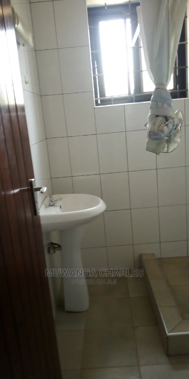 2bedroom House Is Available for Rent in Kyambogo in Kampala