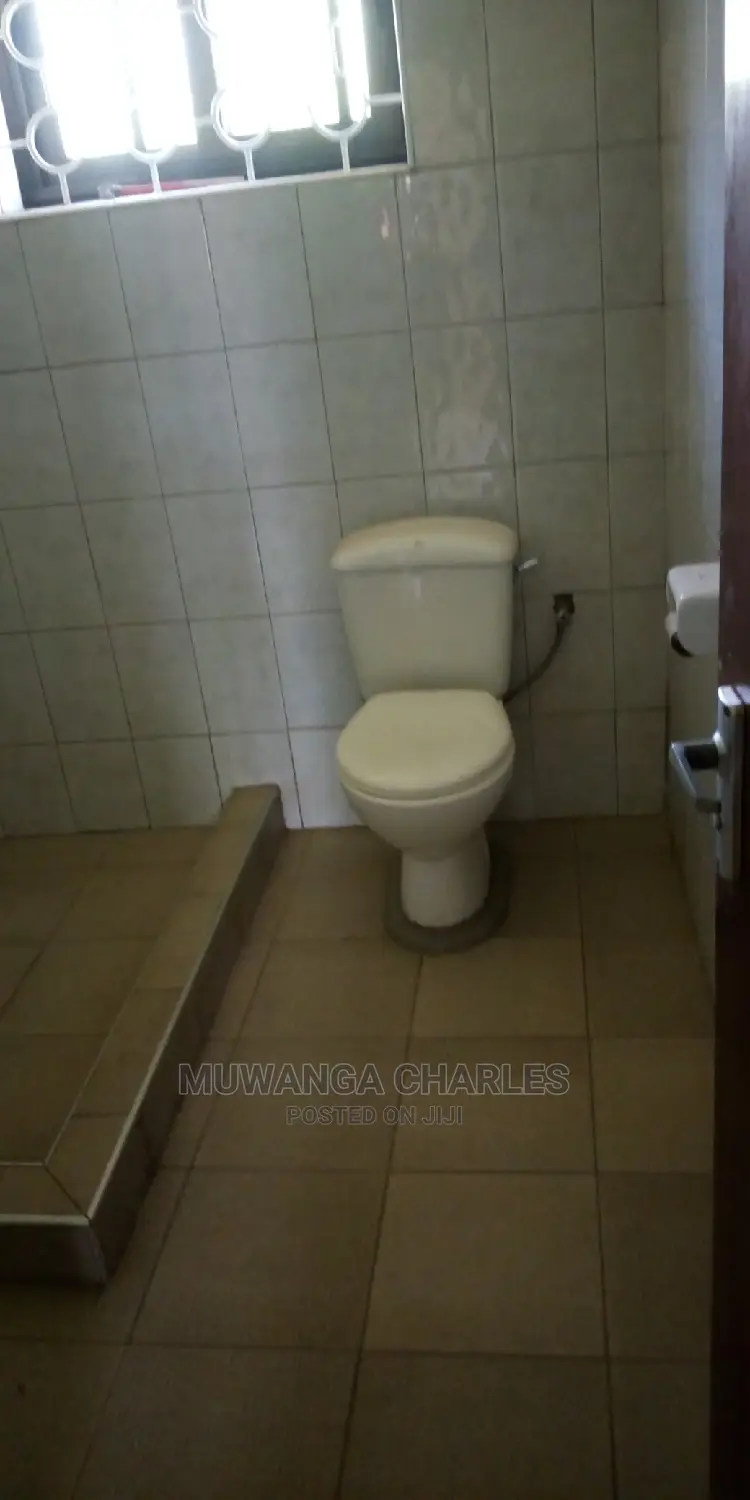 3 Bedrooms House For Rent In Kyambogo in Kampala