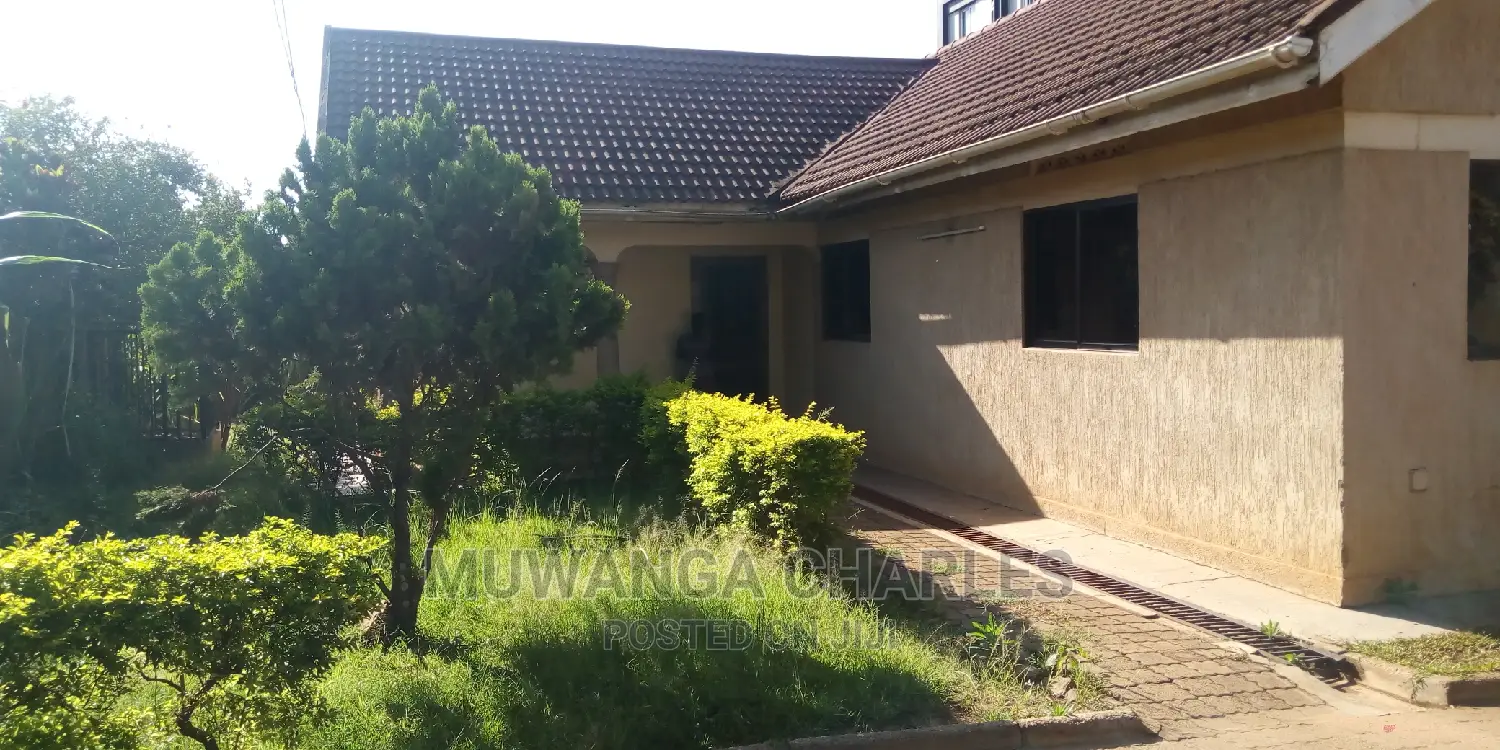 4bedroom House Is Available for Rent in Bukoto in Kampala