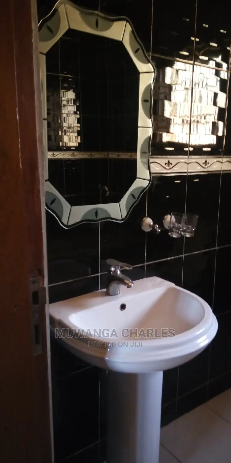 4bedroom House Is Available for Rent in Bukoto in Kampala