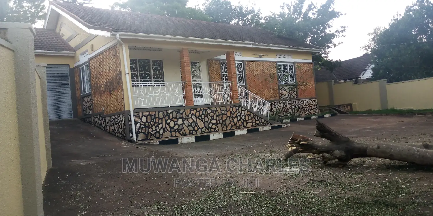 3bedroom House Is Available for Rent in Naguru in Kampala