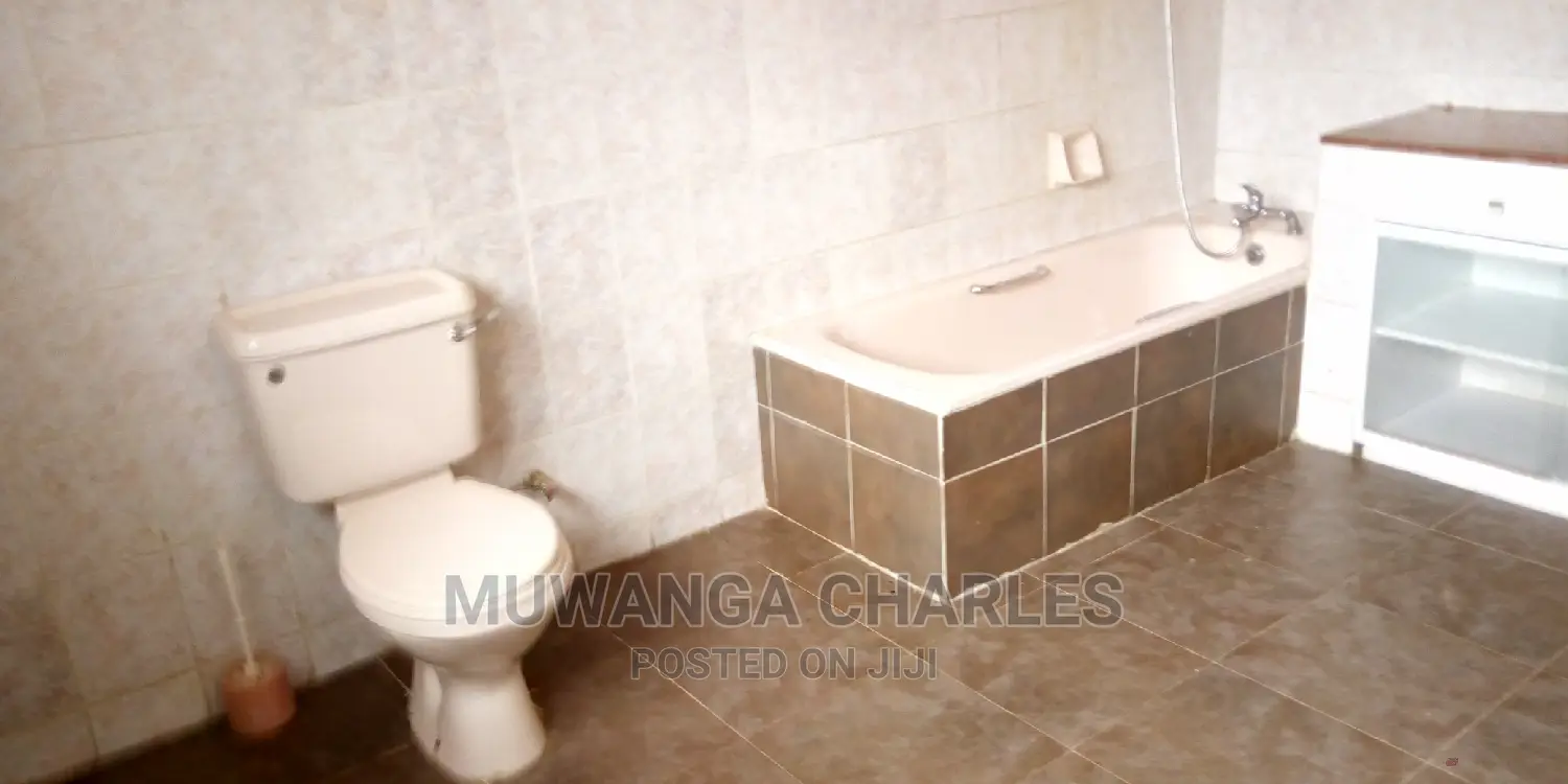 5bedroom House Is Available for Rent in Kololo in Kampala