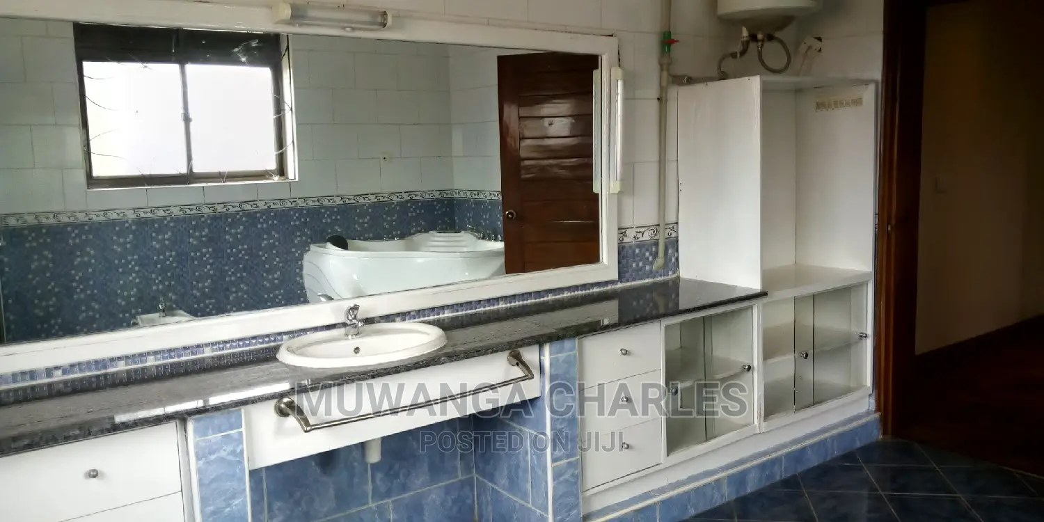 5bedroom House Is Available for Rent in Kololo in Kampala