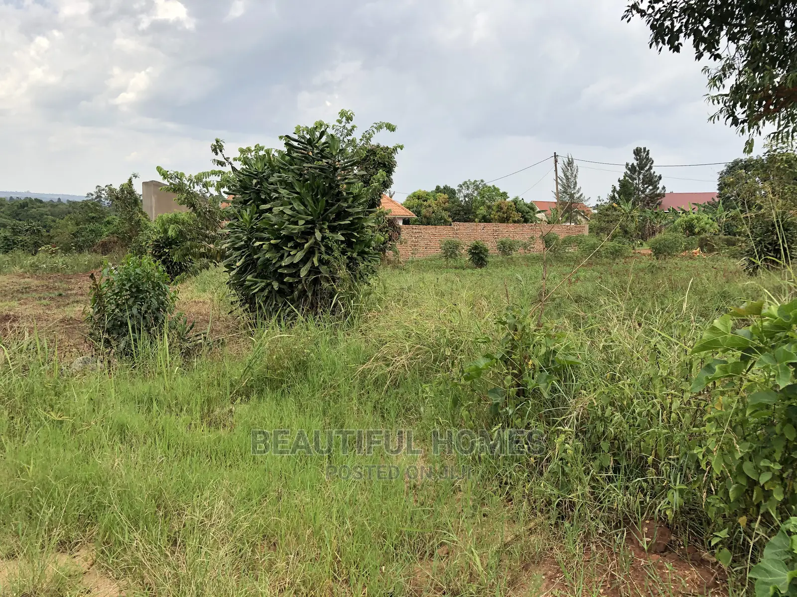 Near Tarmack,Kira Kimwani’S 25 Decimals in Kampala