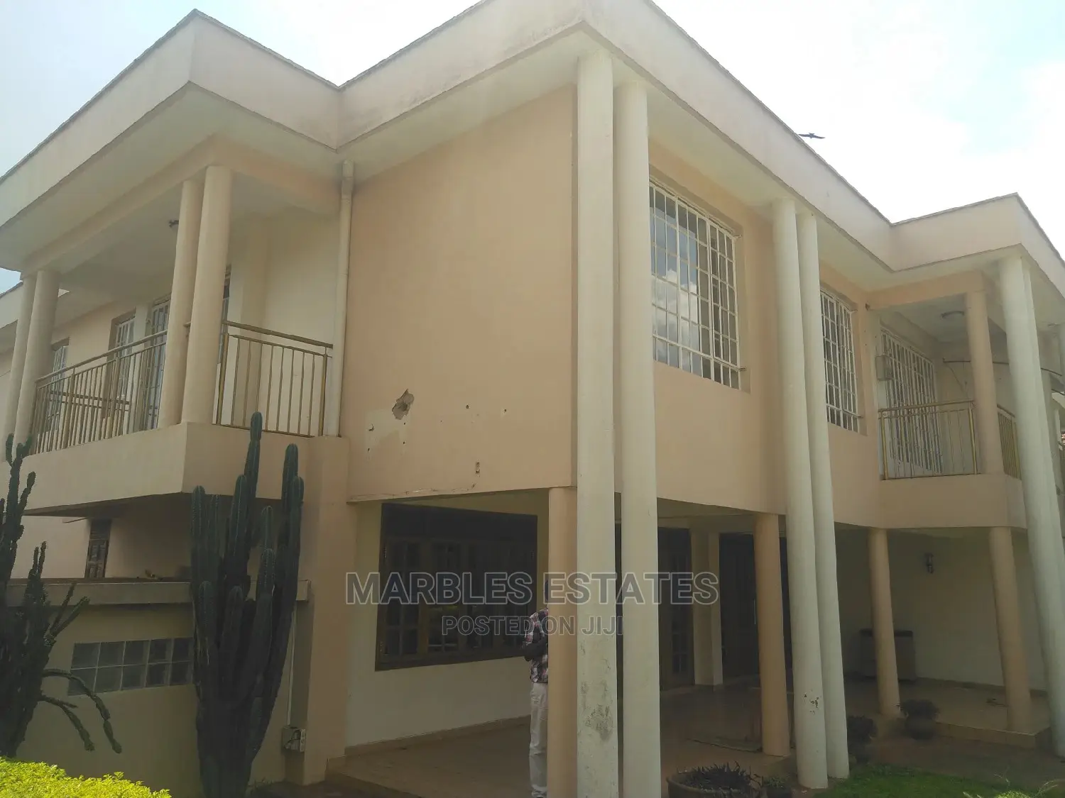 Nice House for Rent With a Pool in BUGOLOBI in Kampala