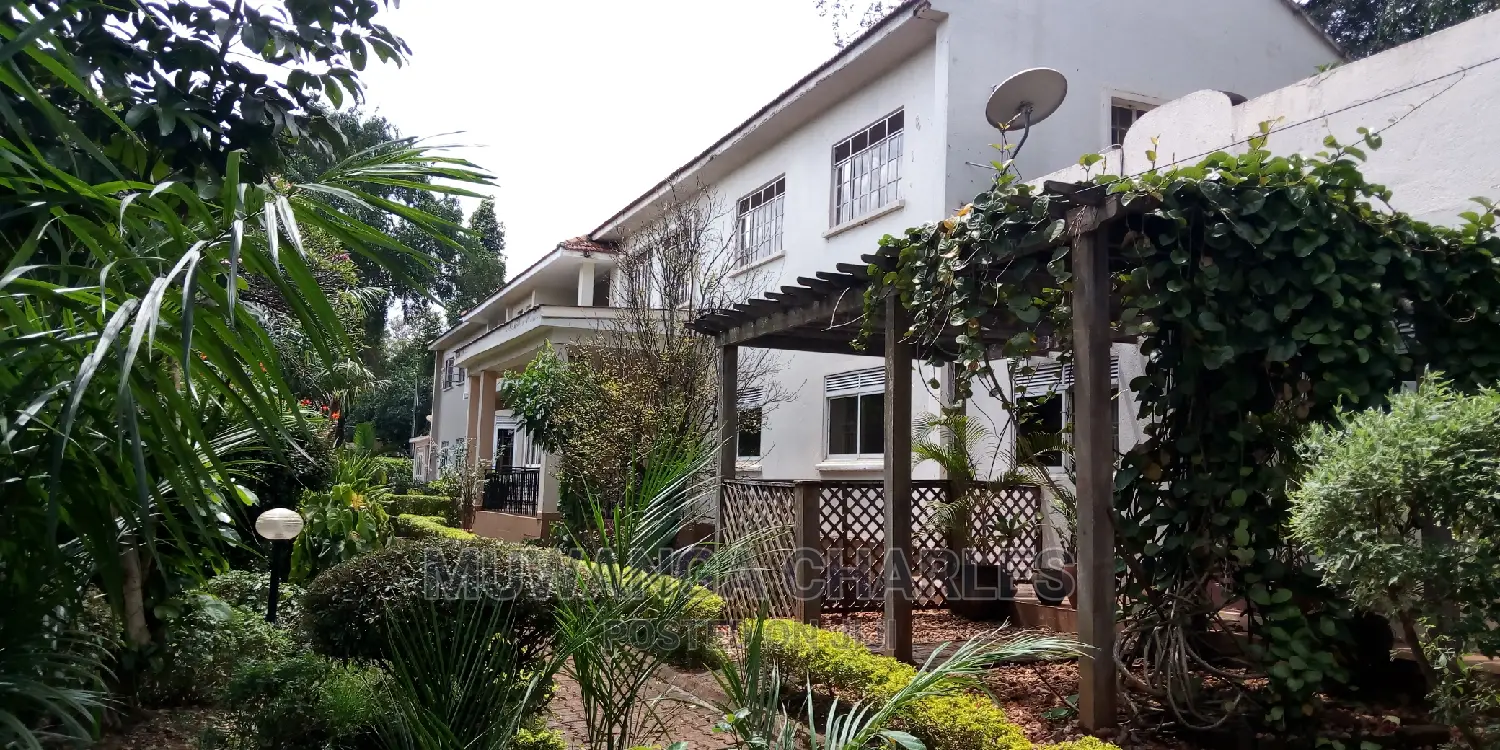3bedrooms Furnished House Is Available for Rent in Kololo in Kampala