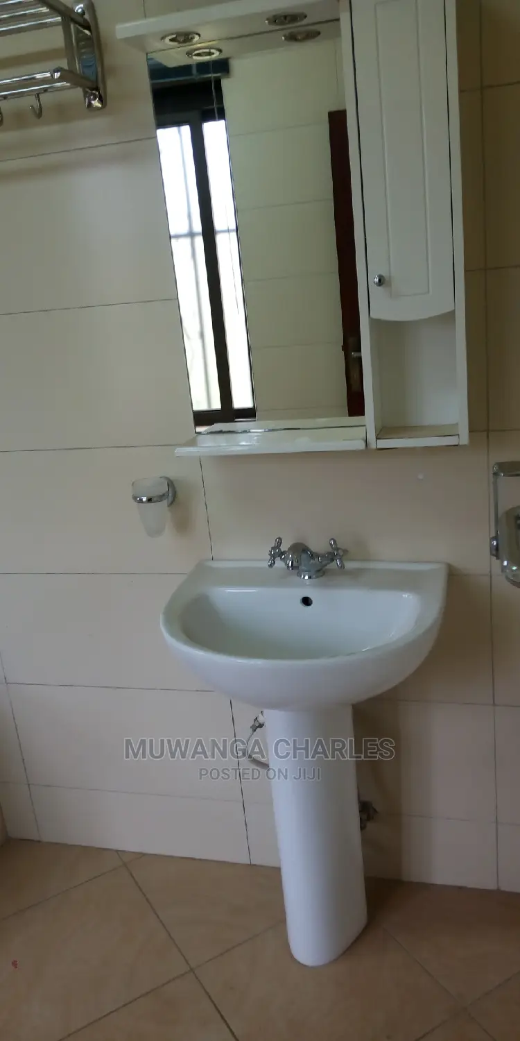 5bdrm Duplex in Fs Properties Ltd, Kampala for Rent in Kampala