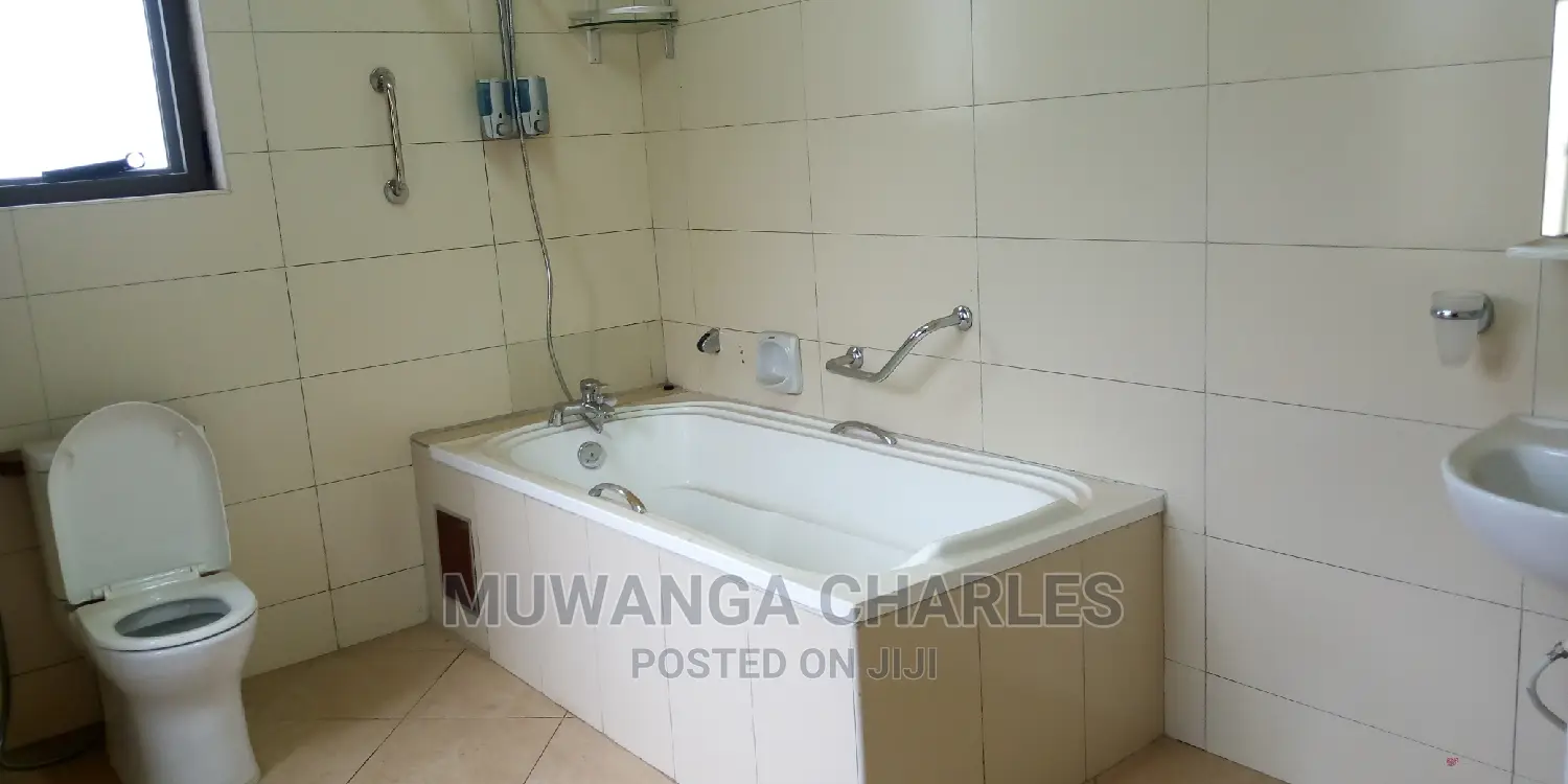5bdrm Duplex in Fs Properties Ltd, Kampala for Rent in Kampala