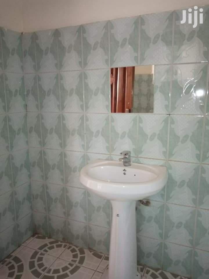 Five Bedroom House In Bugoloobi For Rent in Kampala
