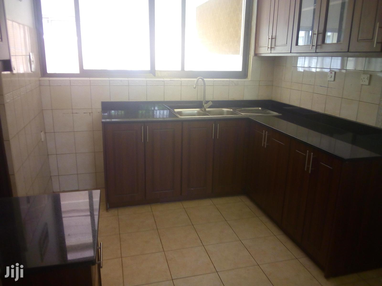 Five Bedroom House In Bugoloobi For Rent in Kampala