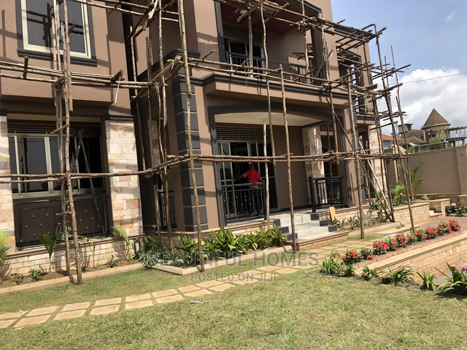House With Tremendous Beauty On Sale in Kampala