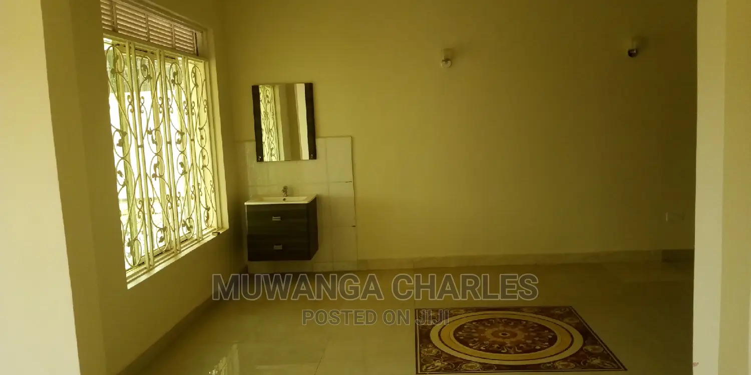 3bdrm House in Fs Properties Ltd, Kampala for Sale in Kampala