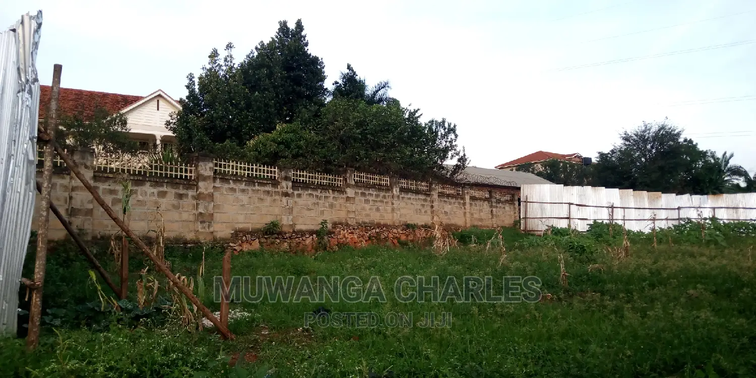 Plots Is Available for Sale in Kyambogo in Kampala