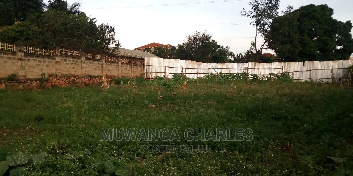 Plots Is Available for Sale in Kyambogo in Kampala