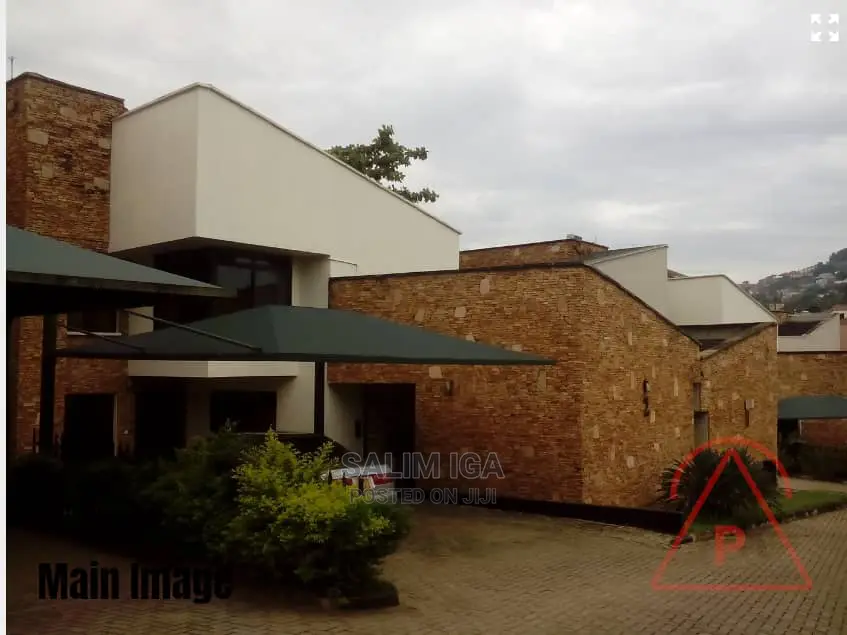 Communal Villa in Kampala