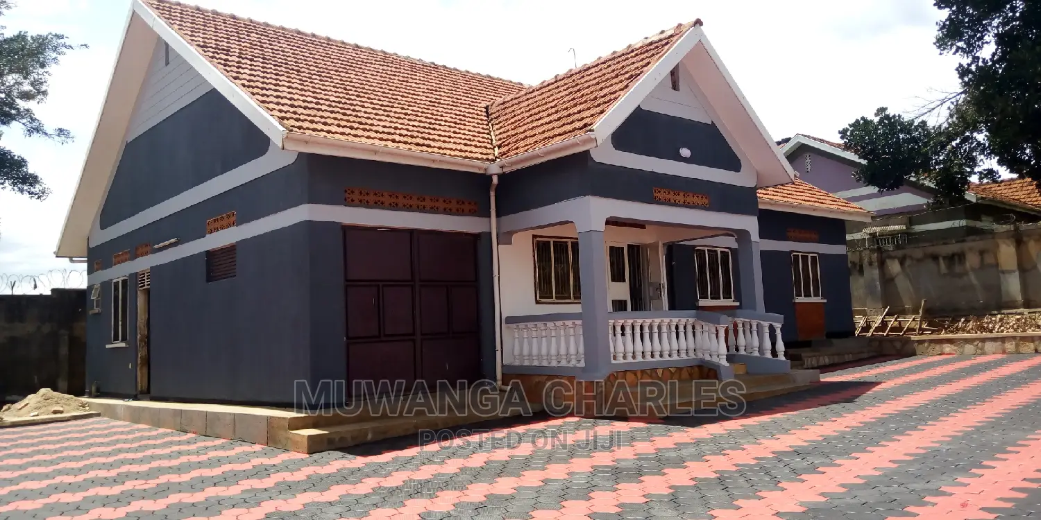 3bedroom House Is Available for Rent in Bukoto in Kampala