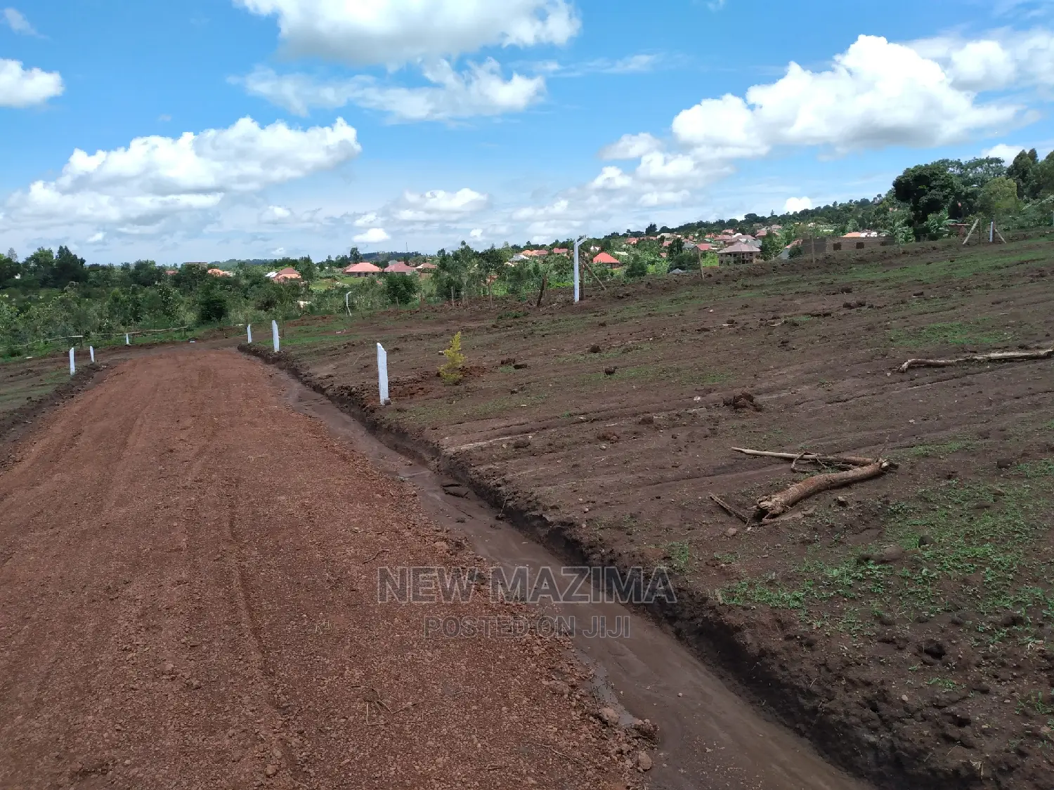 Nsangi Maya Prime Estate With Hot Plots Quicksale With Title in Kampala